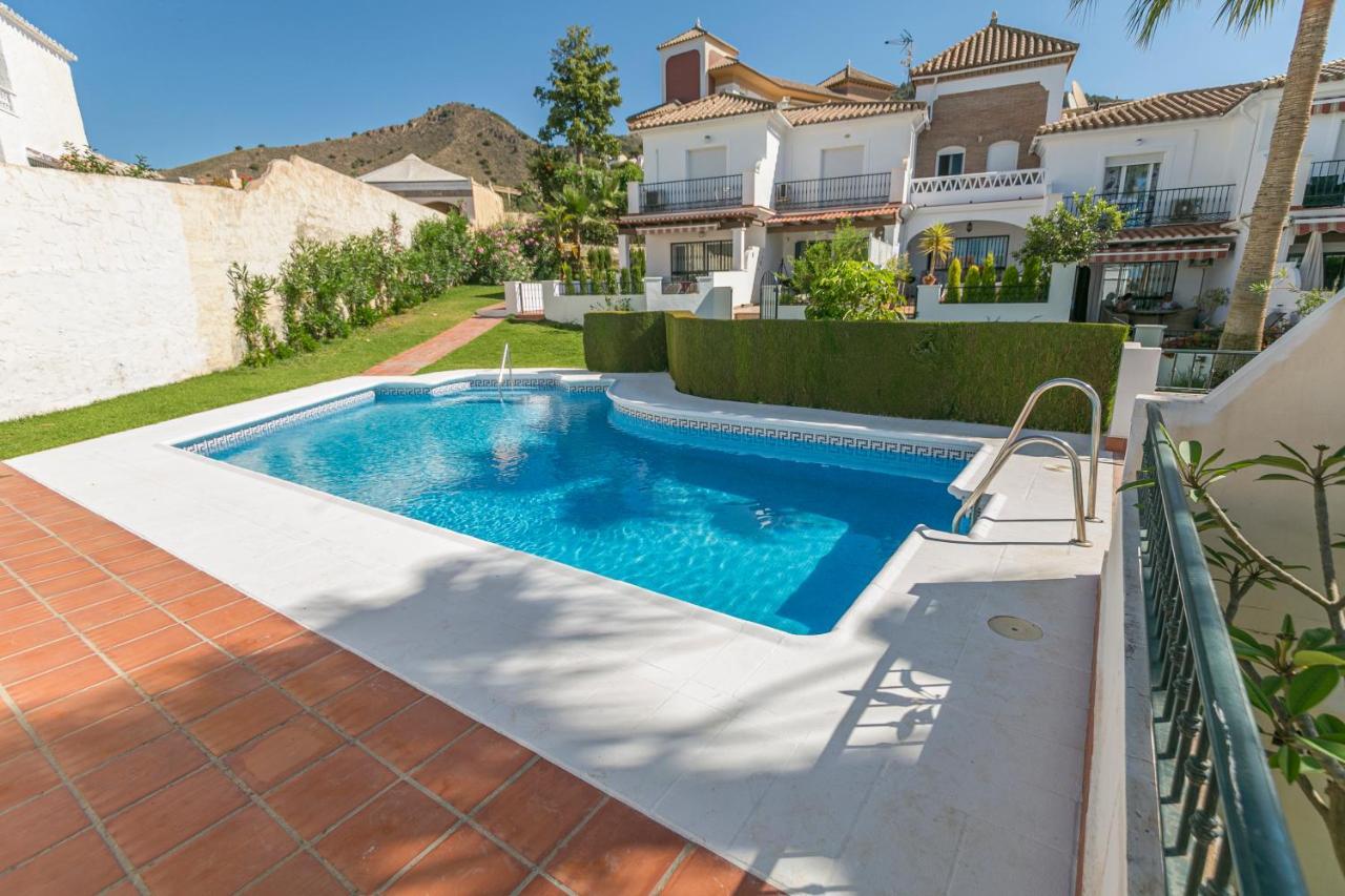 Cipreses House Nerja Villa Exterior foto